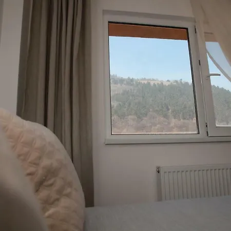 Cozy Apartment In Brasov Exterior photo