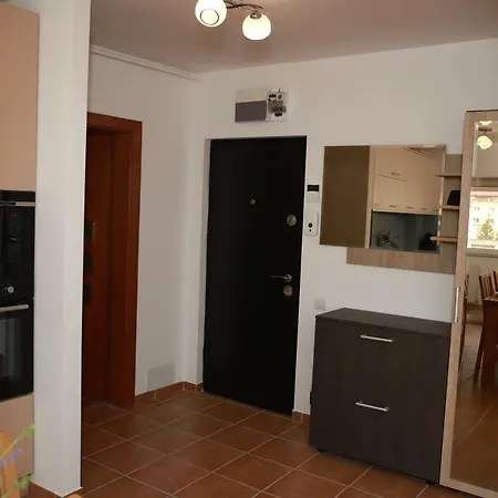 Cozy Apartment In Brasov Exterior photo